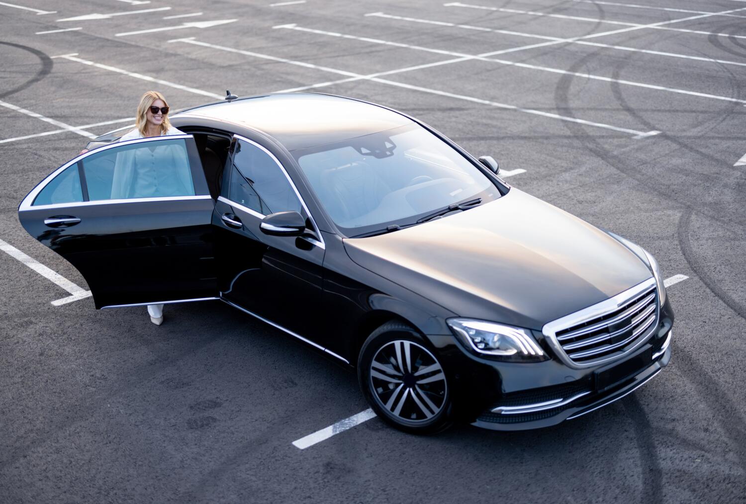 Mercedes-Benz Clase S negro
